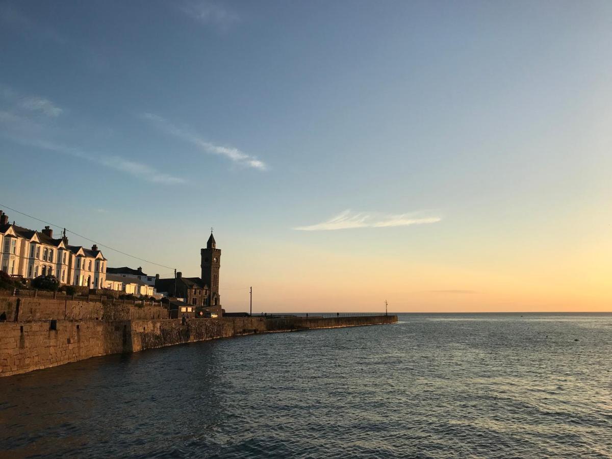The Artist Loft, Ensuite Guest Rooms, Porthleven Exterior photo