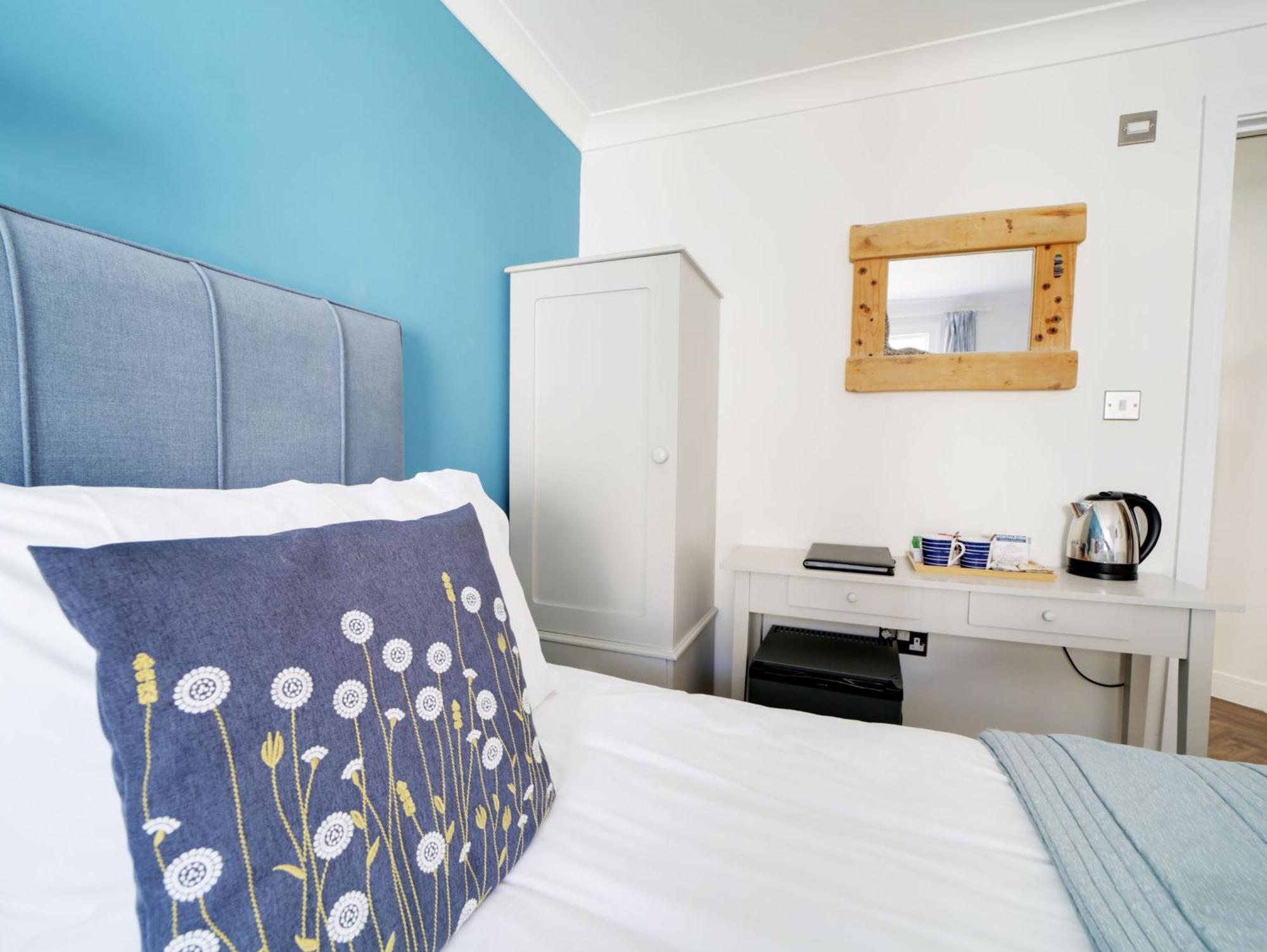 The Artist Loft, Ensuite Guest Rooms, Porthleven Exterior photo